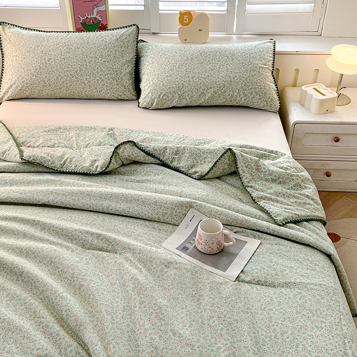 91家纺网 家纺一手货源 找家纺 阳光被业 2026新款100%棉花双层纱夏被新疆棉花空调被可机洗夏凉被绣边踩棉工艺 绿野花开