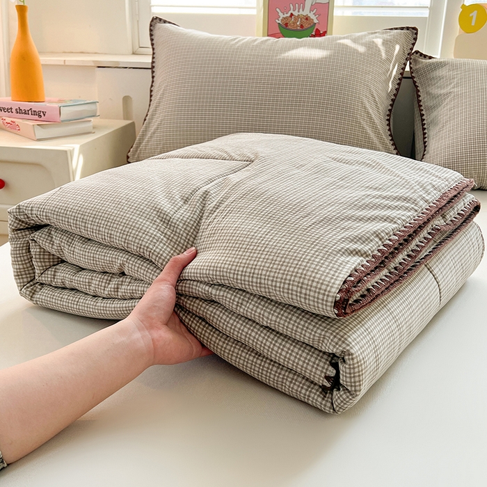 91家纺网 家纺一手货源 找家纺 阳光被业 2026新款100%棉花双层纱夏被新疆棉花空调被可机洗夏凉被绣边踩棉工艺 格格--灰