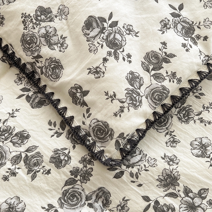 91家纺网 家纺一手货源 找家纺 阳光被业 2026新款100%棉花双层纱夏被新疆棉花空调被可机洗夏凉被绣边踩棉工艺 繁花似锦