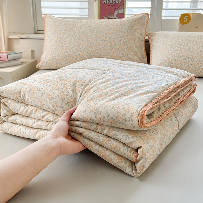 91家纺网 家纺一手货源 找家纺 阳光被业 2026新款100%棉花双层纱夏被新疆棉花空调被可机洗夏凉被绣边踩棉工艺 花开富贵