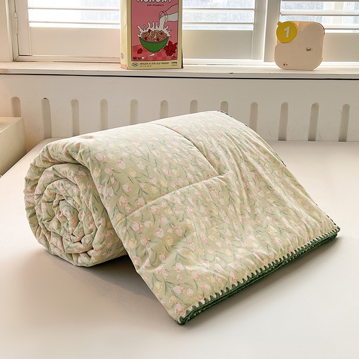 91家纺网 家纺一手货源 找家纺 锦尚坊被芯馆 2026新款100%棉花双层纱夏被新疆棉花空调被可机洗夏凉被绣边踩棉工艺 花絮--绿