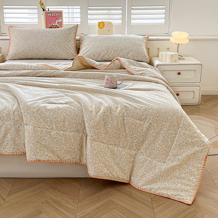 91家纺网 家纺一手货源 找家纺 锦尚坊被芯馆 2026新款100%棉花双层纱夏被新疆棉花空调被可机洗夏凉被绣边踩棉工艺 花开富贵