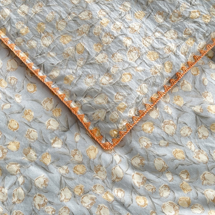 91家纺网 家纺一手货源 找家纺 锦尚坊被芯馆 2026新款100%棉花双层纱夏被新疆棉花空调被可机洗夏凉被绣边踩棉工艺 花絮--灰