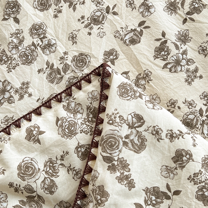 91家纺网 家纺一手货源 找家纺 锦尚坊被芯馆 2026新款100%棉花双层纱夏被新疆棉花空调被可机洗夏凉被绣边踩棉工艺 绽放