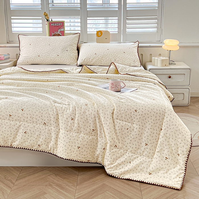 91家纺网 家纺一手货源 找家纺 锦尚坊被芯馆 2026新款100%棉花双层纱夏被新疆棉花空调被可机洗夏凉被绣边踩棉工艺 富贵樱桃