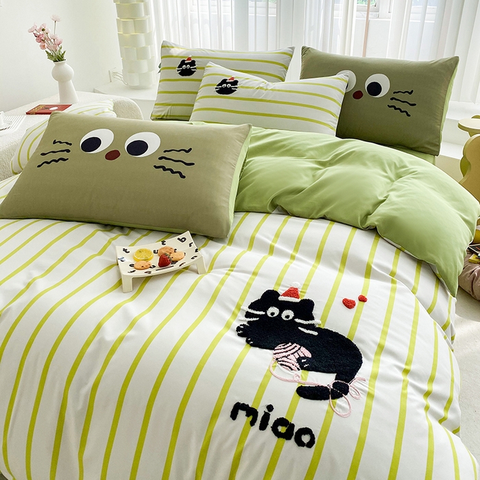 91家纺网 家纺一手货源 找家纺 眷恋家纺 2026新款多巴胺水洗棉毛巾绣四件套 猫咪-果绿