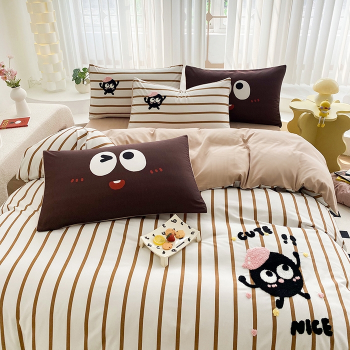 91家纺网 家纺一手货源 找家纺 眷恋家纺 2026新款多巴胺水洗棉毛巾绣四件套 煤球-焦糖咖