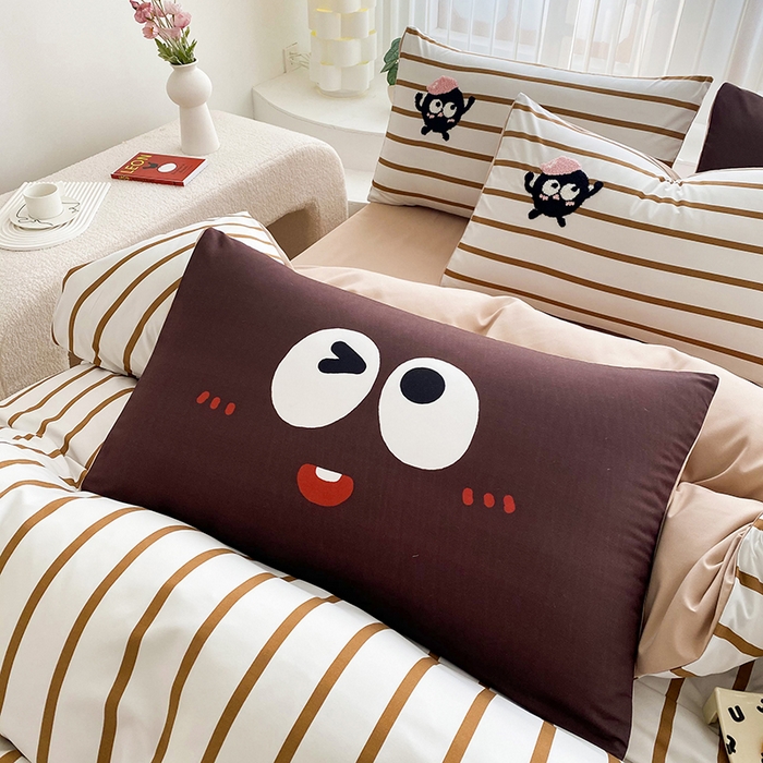 91家纺网 家纺一手货源 找家纺 眷恋家纺 2026新款多巴胺水洗棉毛巾绣四件套 煤球-焦糖咖