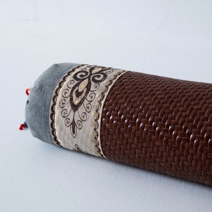 91家纺网 家纺一手货源 找家纺 莉迪娅 2025新款保健枕头茶叶颈椎枕头竹片护颈枕小圆枕骨头枕 野山藤小圆枕