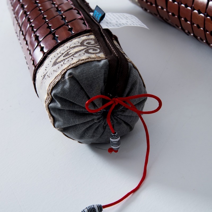 91家纺网 家纺一手货源 找家纺 莉迪娅 2025新款保健枕头茶叶颈椎枕头竹片护颈枕小圆枕骨头枕 竹片小圆枕