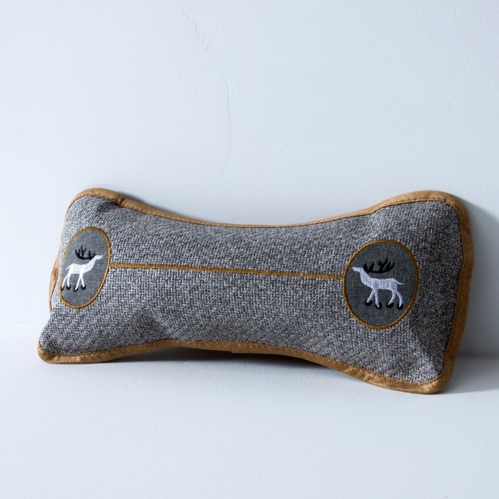 91家纺网 家纺一手货源 找家纺 莉迪娅 2025新款保健枕头茶叶颈椎枕头竹片护颈枕小圆枕骨头枕 一路有你灰色