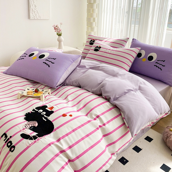 91家纺网 家纺一手货源 找家纺 眷恋家纺 2026新款多巴胺水洗棉毛巾绣四件套 猫咪-树莓粉