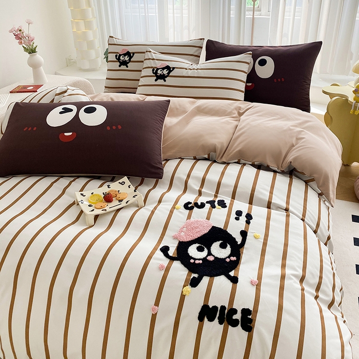 91家纺网 家纺一手货源 找家纺 眷恋家纺 2026新款多巴胺水洗棉毛巾绣四件套 煤球-焦糖咖