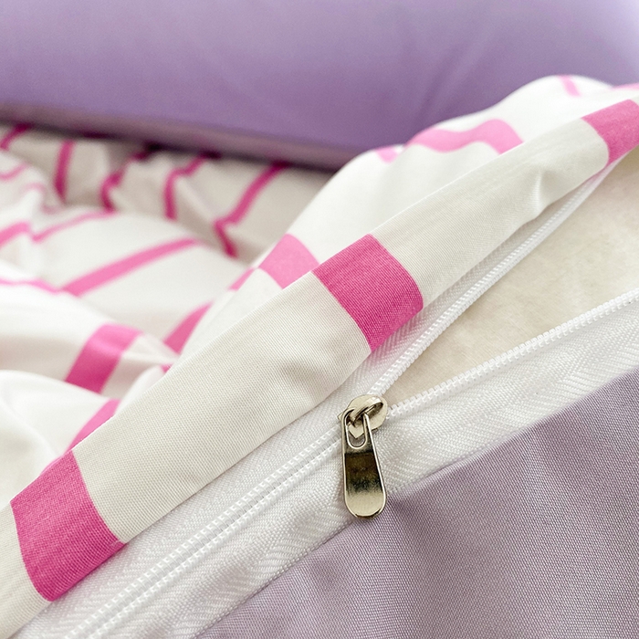 91家纺网 家纺一手货源 找家纺 眷恋家纺 2026新款多巴胺水洗棉毛巾绣四件套 煤球-树莓粉