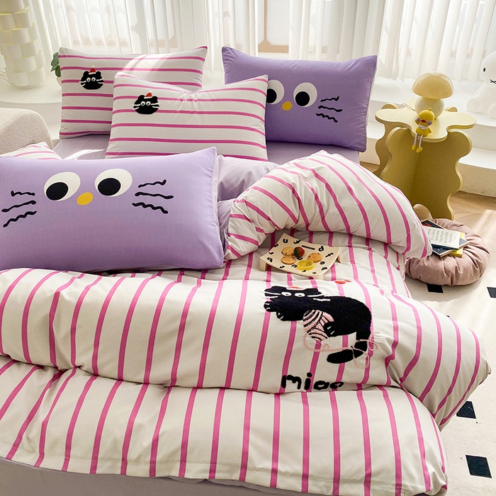 91家纺网 家纺一手货源 找家纺 眷恋家纺 2026新款多巴胺水洗棉毛巾绣四件套 猫咪-树莓粉