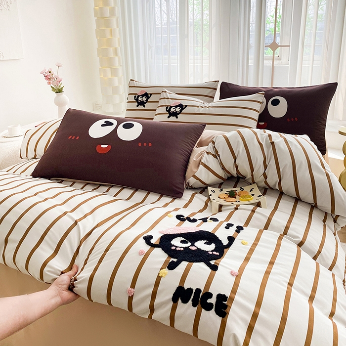 91家纺网 家纺一手货源 找家纺 眷恋家纺 2026新款多巴胺水洗棉毛巾绣四件套 煤球-焦糖咖