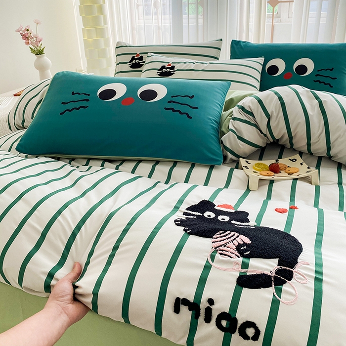91家纺网 家纺一手货源 找家纺 眷恋家纺 2026新款多巴胺水洗棉毛巾绣四件套 猫咪-奶油绿