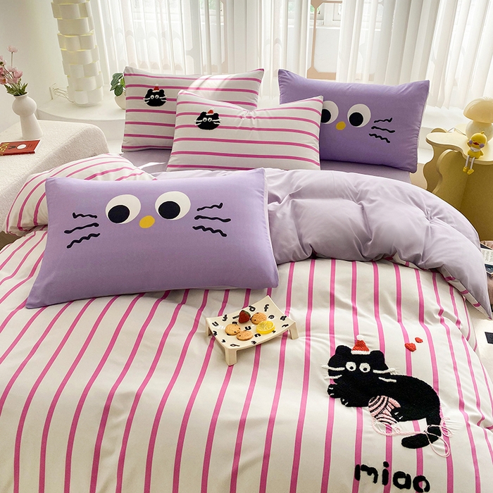 91家纺网 家纺一手货源 找家纺 眷恋家纺 2026新款多巴胺水洗棉毛巾绣四件套 猫咪-树莓粉