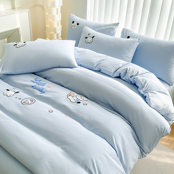 91家纺网 家纺一手货源 找家纺 眷恋家纺 2026新款卡通毛巾绣水洗棉四件套 小幸运-天蓝