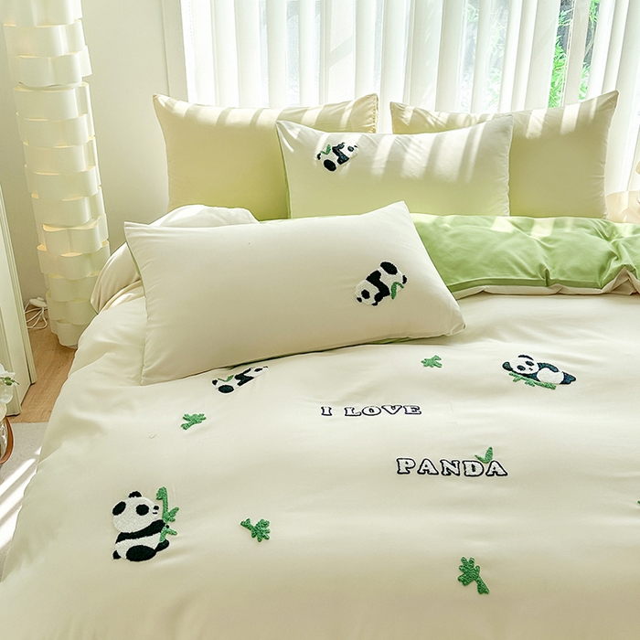 91家纺网 家纺一手货源 找家纺 眷恋家纺 2026新款卡通毛巾绣水洗棉四件套 熊猫-米黄+云川绿