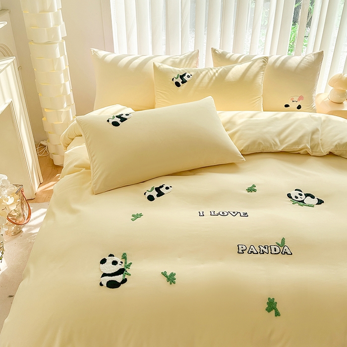 91家纺网 家纺一手货源 找家纺 眷恋家纺 2026新款卡通毛巾绣水洗棉四件套 熊猫-奶油黄