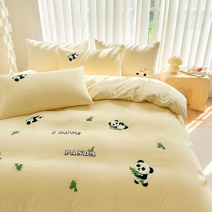 91家纺网 家纺一手货源 找家纺 眷恋家纺 2026新款卡通毛巾绣水洗棉四件套 熊猫-奶油黄
