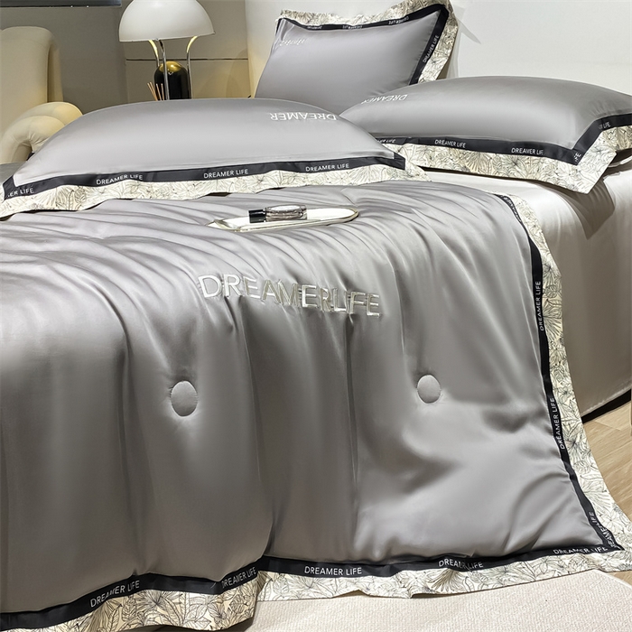 91家纺网 家纺一手货源 找家纺 （总）眷恋家纺 2026新款水洗真丝冰丝宽边刺绣夏被三件套四件套-克里斯汀系列