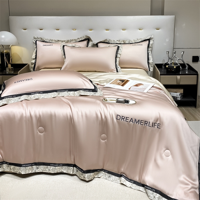 91家纺网 家纺一手货源 找家纺 眷恋家纺 2026新款水洗真丝冰丝宽边刺绣夏被三件套四件套-克里斯汀系列 克里斯汀-浅豆沙+奶茶