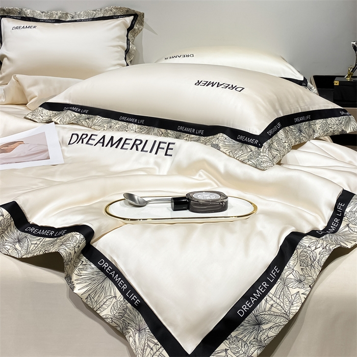 91家纺网 家纺一手货源 找家纺 眷恋家纺 2026新款水洗真丝冰丝宽边刺绣夏被三件套四件套-克里斯汀系列 克里斯汀-奶昔白+奶茶