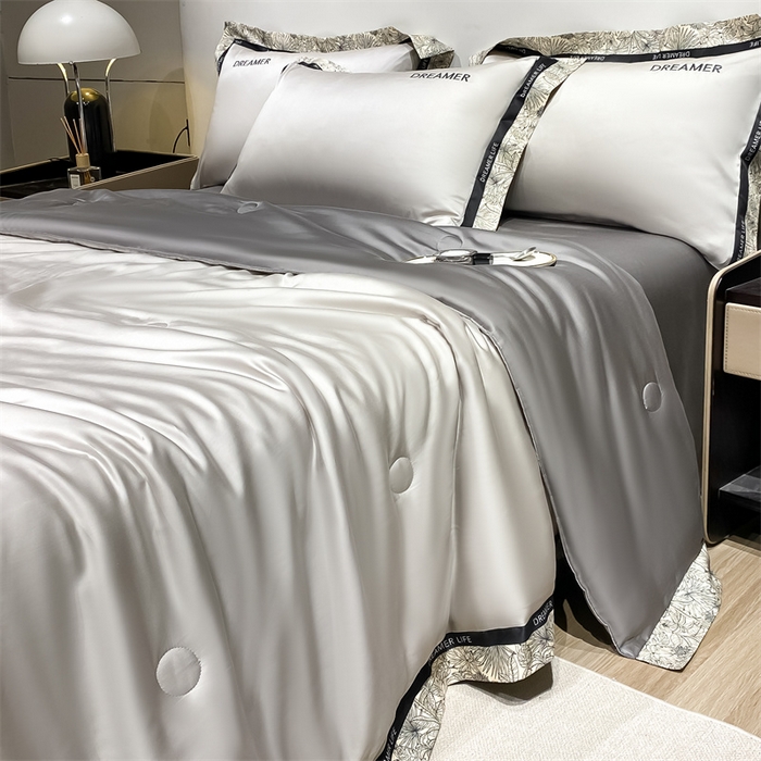 91家纺网 家纺一手货源 找家纺 眷恋家纺 2026新款水洗真丝冰丝宽边刺绣夏被三件套四件套-克里斯汀系列 克里斯汀-山灰+中灰