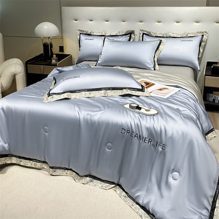 91家纺网 家纺一手货源 找家纺 眷恋家纺 2026新款水洗真丝冰丝宽边刺绣夏被三件套四件套-克里斯汀系列 克里斯汀-海清+山灰