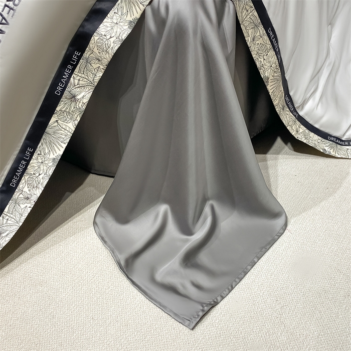 91家纺网 家纺一手货源 找家纺 眷恋家纺 2026新款水洗真丝冰丝宽边刺绣夏被三件套四件套-克里斯汀系列 克里斯汀-山灰+中灰