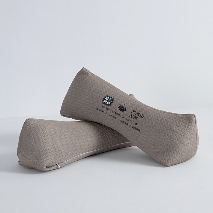 莉迪娅 2026新款纯棉三角曲线荞麦护颈枕枕头枕芯 针织圆形护颈枕 灰