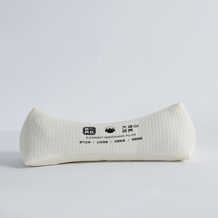 91家纺网 家纺一手货源 找家纺 莉迪娅 2026新款纯棉三角曲线荞麦护颈枕枕头枕芯 针织圆形护颈枕 白