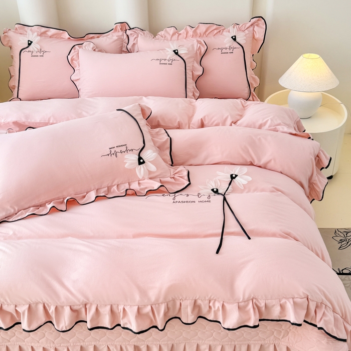 91家纺网 家纺一手货源 找家纺 莉迪娅 2026新款A类糯小棉刺绣花边四件套-雅韵系列 雅韵-粉