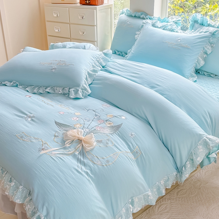 91家纺网 家纺一手货源 找家纺 莉迪娅 2026新款A类糯小棉刺绣花边四件套-铃兰系列 铃兰-蓝