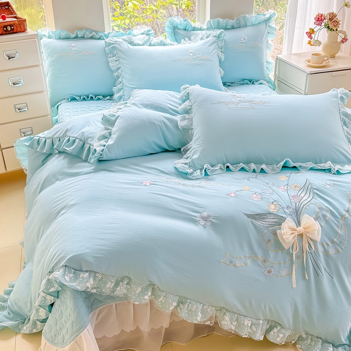 91家纺网 家纺一手货源 找家纺 莉迪娅 2026新款A类糯小棉刺绣花边四件套-铃兰系列 铃兰-蓝