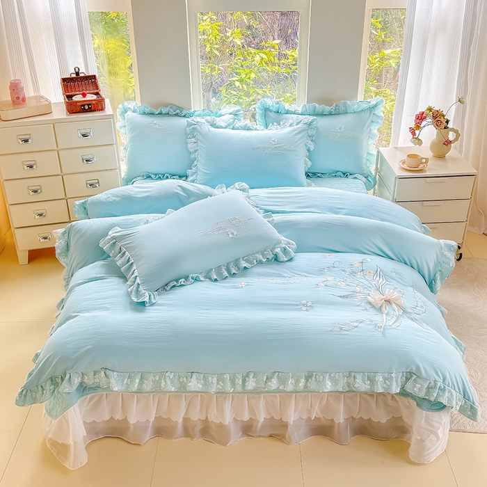 91家纺网 家纺一手货源 找家纺 莉迪娅 2026新款A类糯小棉刺绣花边四件套-铃兰系列 铃兰-蓝