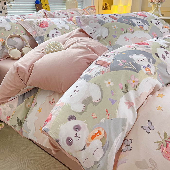 91家纺网 家纺一手货源 找家纺 大柏树 2026新款全棉纯棉13376印花四件套 花间小熊