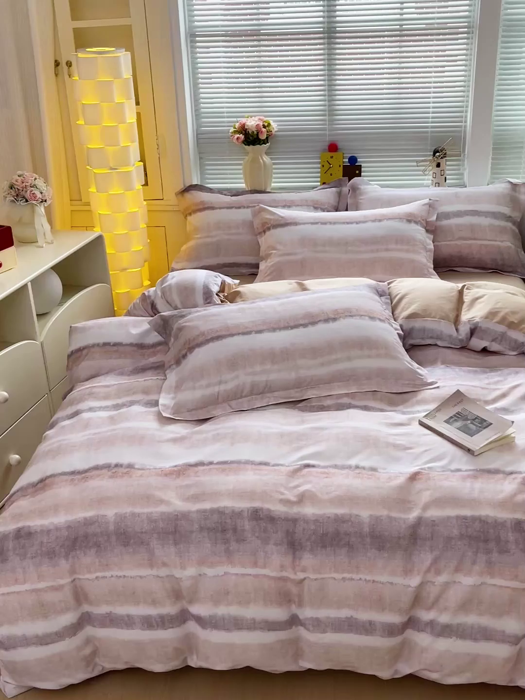 91家纺网 家纺一手货源 找家纺 大柏树 2026新款全棉纯棉13376印花四件套 月冉星河咖