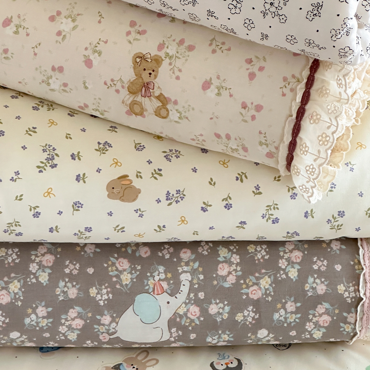 91家纺网 家纺一手货源 找家纺 （总）一加一 2026新款全棉活性印花立体花边大豆夏被夏凉被空调被四件套