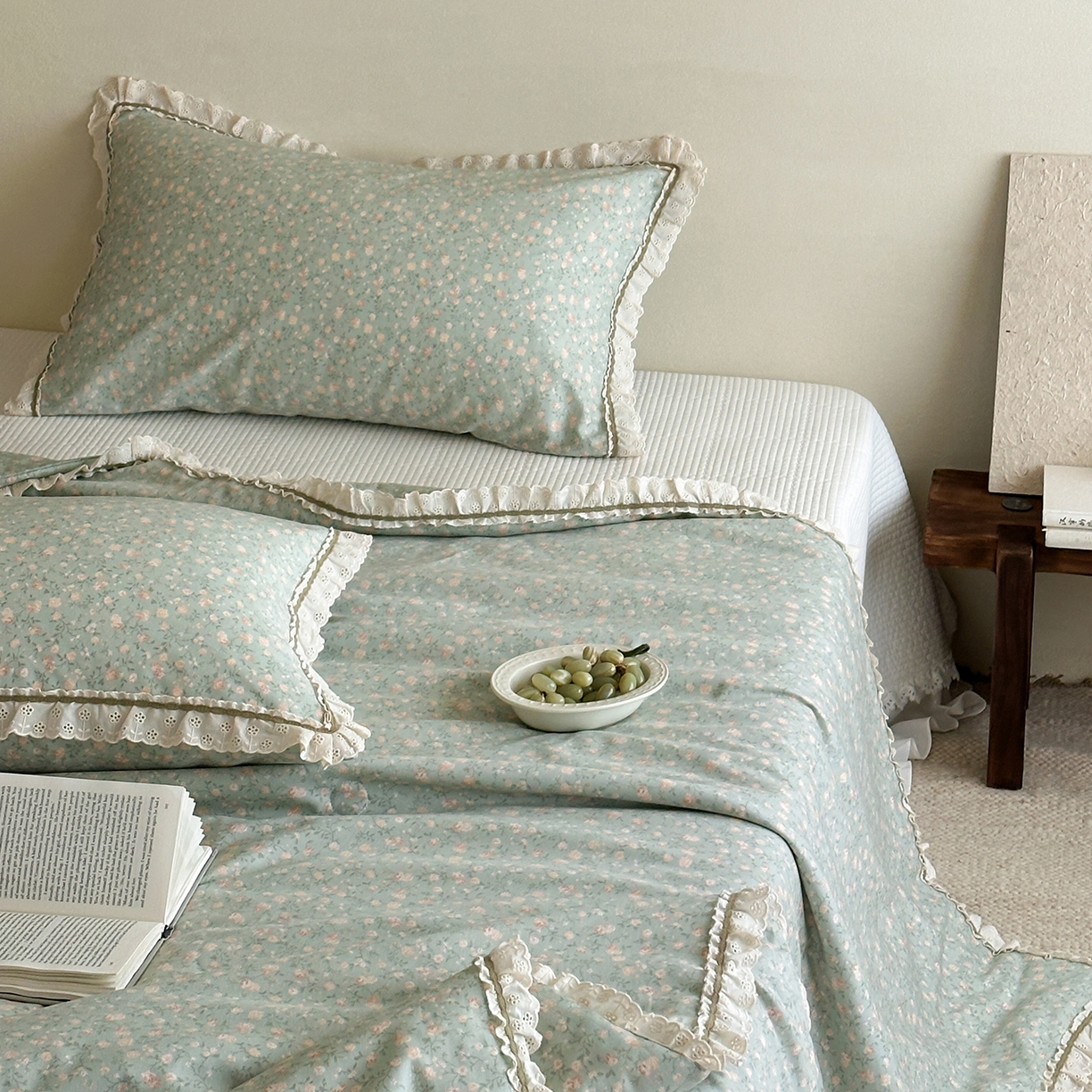 91家纺网 家纺一手货源 找家纺 一加一 2026新款全棉活性印花立体花边大豆夏被夏凉被空调被四件套 绿芜汀