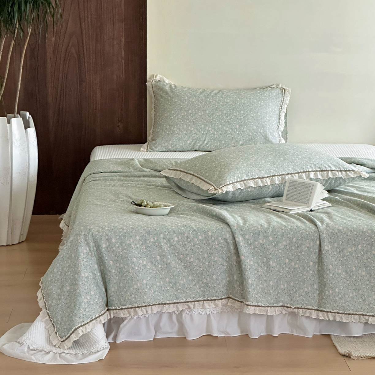 91家纺网 家纺一手货源 找家纺 一加一 2026新款全棉活性印花立体花边大豆夏被夏凉被空调被四件套 绿芜汀