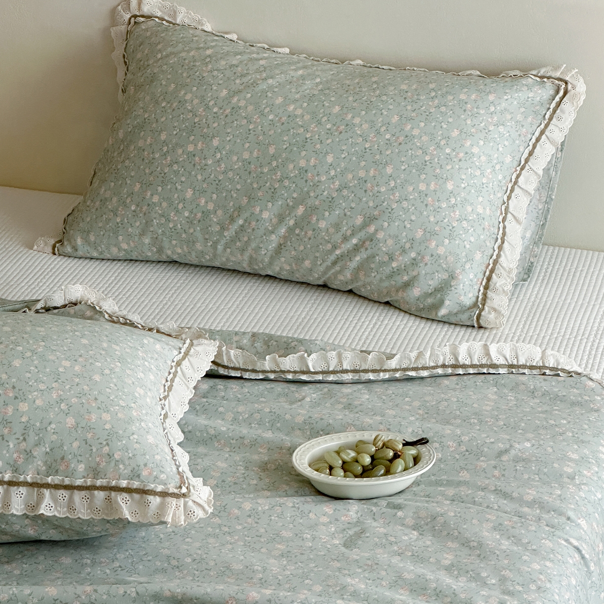 91家纺网 家纺一手货源 找家纺 一加一 2026新款全棉活性印花立体花边大豆夏被夏凉被空调被四件套 绿芜汀