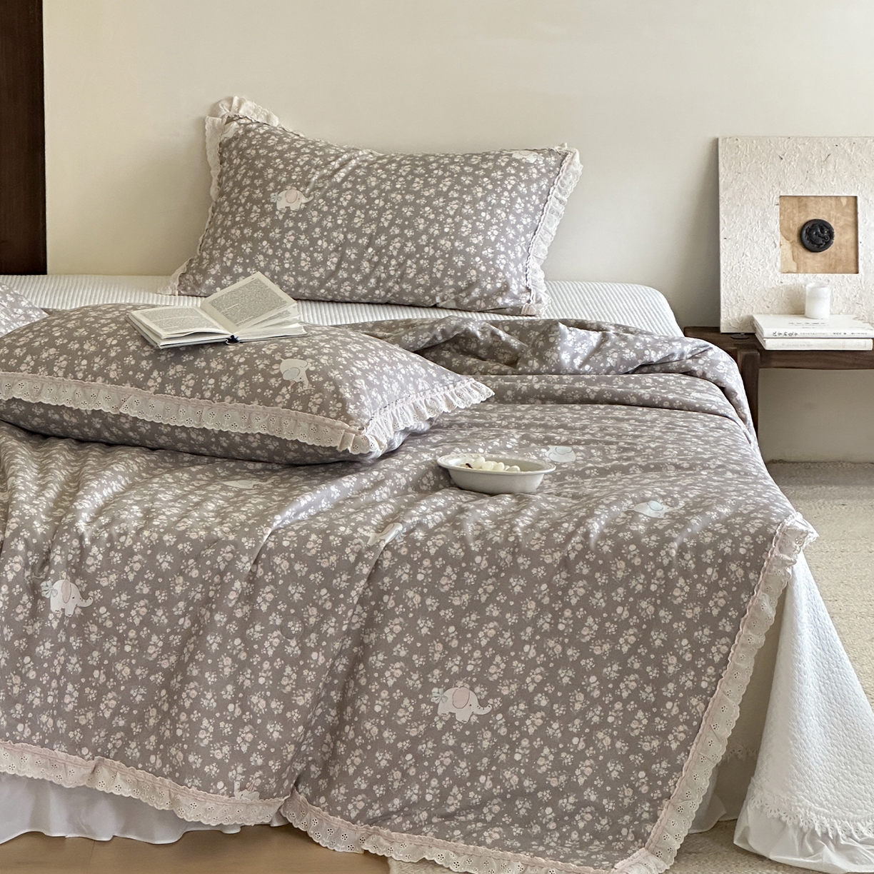 91家纺网 家纺一手货源 找家纺 一加一 2026新款全棉活性印花立体花边大豆夏被夏凉被空调被四件套 泡泡小象