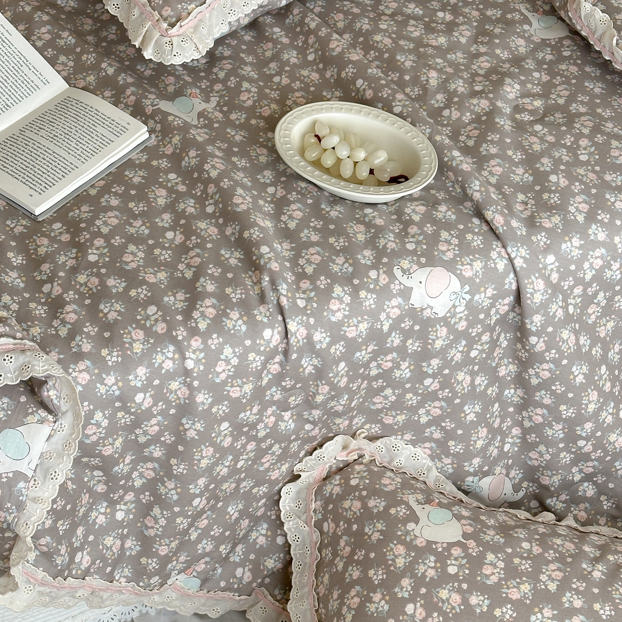 91家纺网 家纺一手货源 找家纺 一加一 2026新款全棉活性印花立体花边大豆夏被夏凉被空调被四件套 泡泡小象