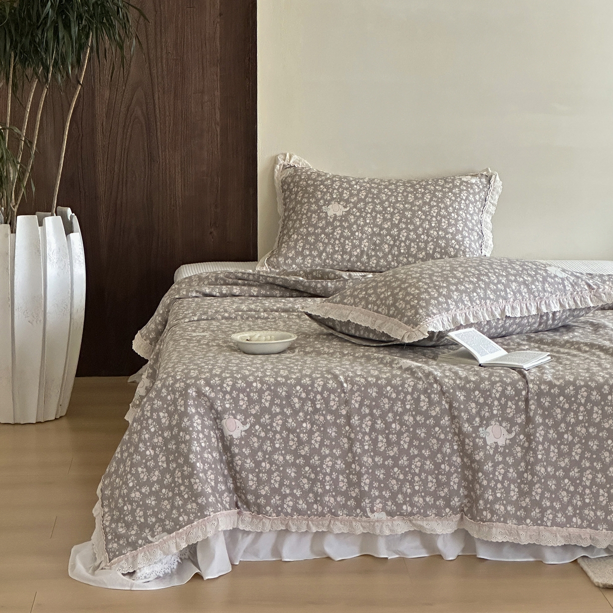 91家纺网 家纺一手货源 找家纺 一加一 2026新款全棉活性印花立体花边大豆夏被夏凉被空调被四件套 泡泡小象