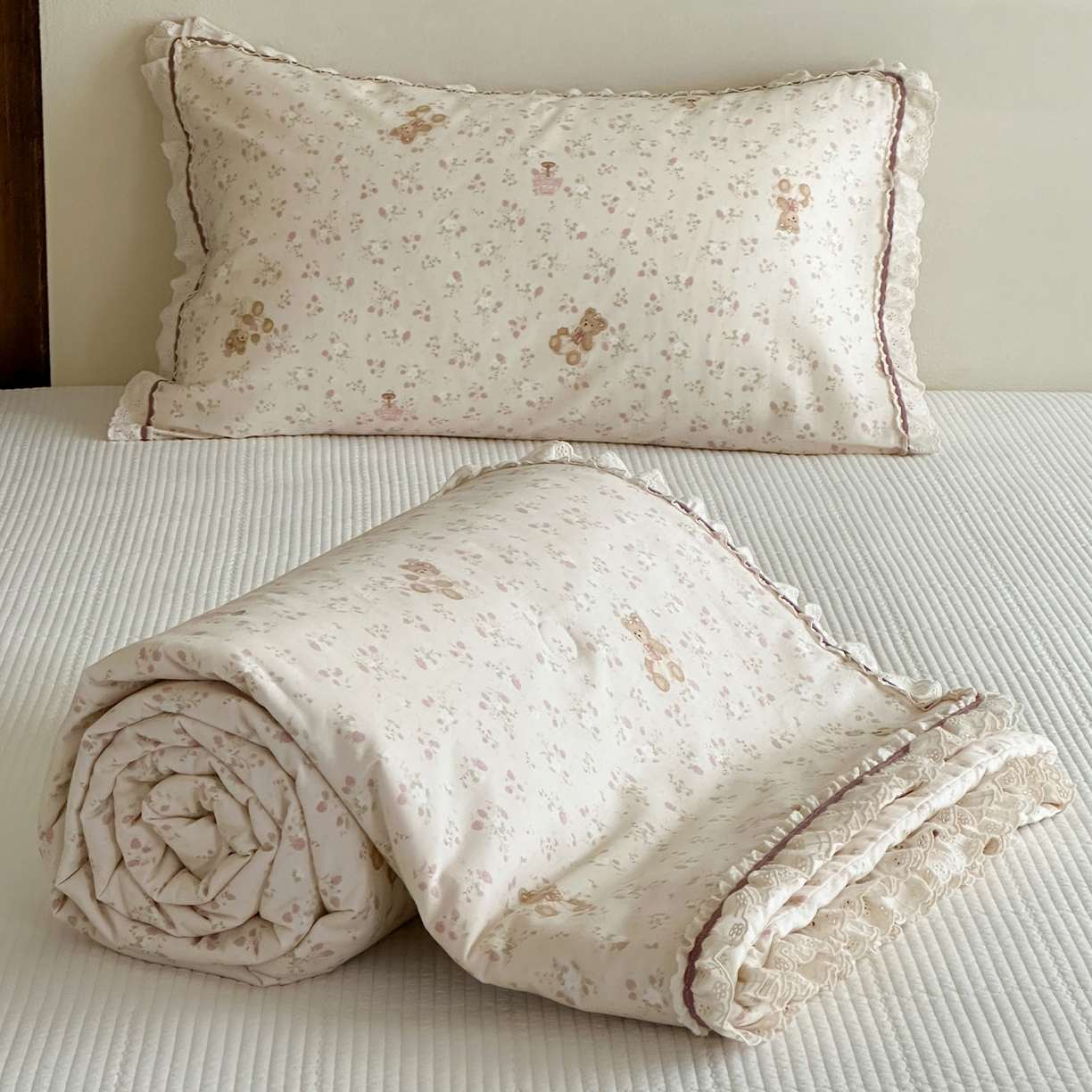 91家纺网 家纺一手货源 找家纺 （总）一加一 2026新款全棉活性印花立体花边大豆夏被夏凉被空调被四件套