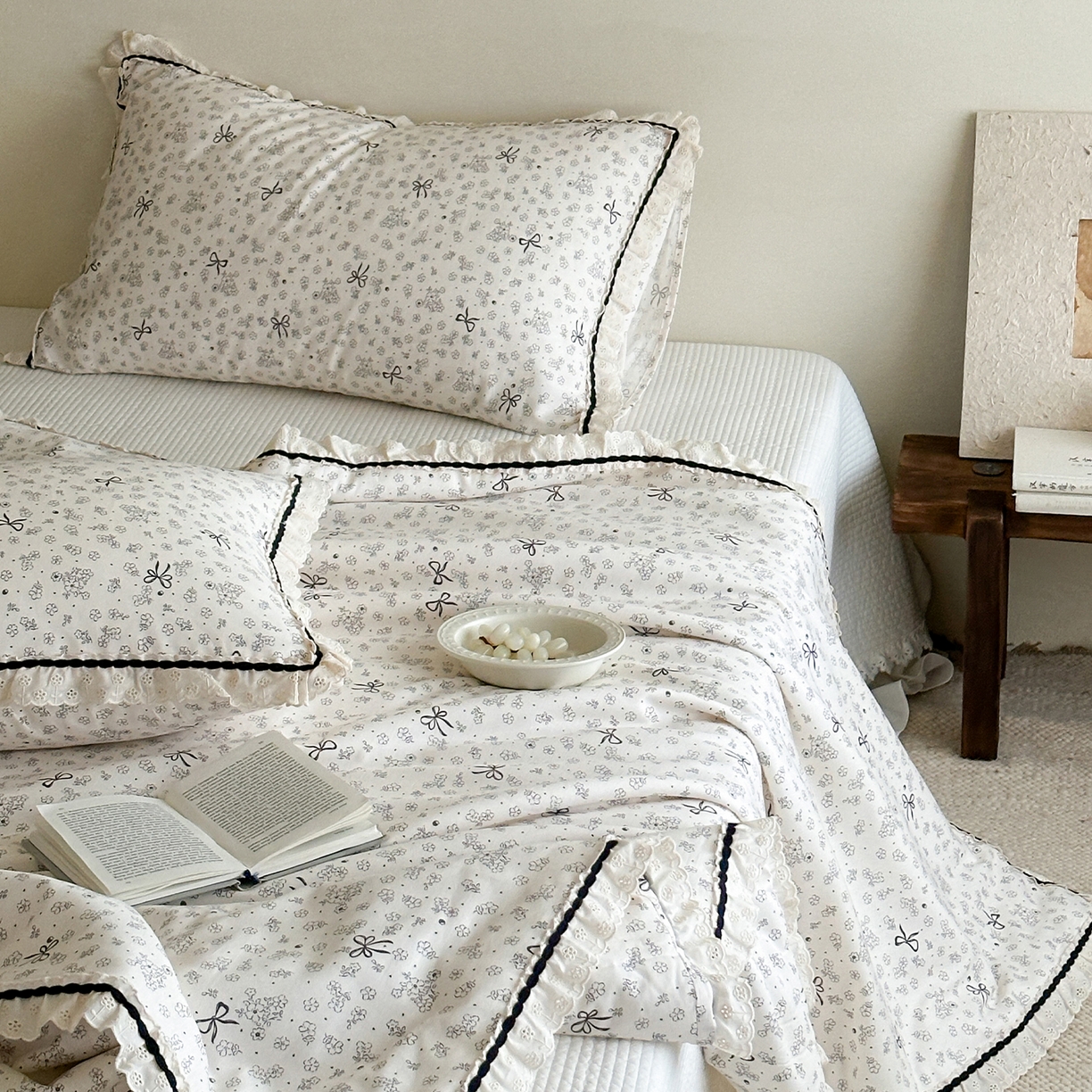 91家纺网 家纺一手货源 找家纺 一加一 2026新款全棉活性印花立体花边大豆夏被夏凉被空调被四件套 星花结