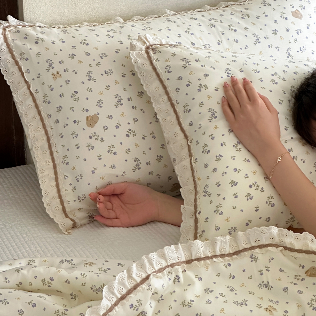 91家纺网 家纺一手货源 找家纺 一加一 2026新款全棉活性印花立体花边大豆夏被夏凉被空调被四件套 微花耳耳